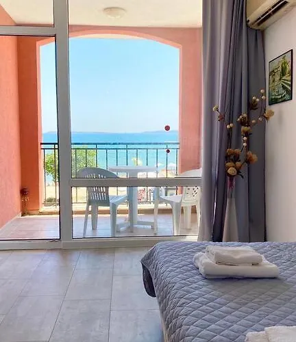 Hotel apartamentowy Carina Słoneczny Brzeg