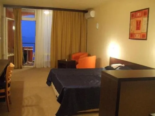 Hotel apartamentowy Carina Słoneczny Brzeg