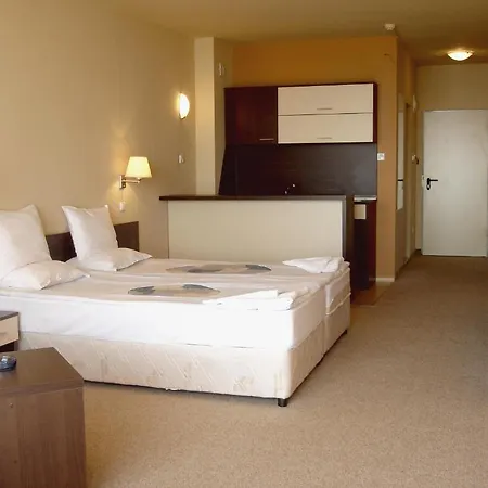 Carina 3* Slantschew brjag